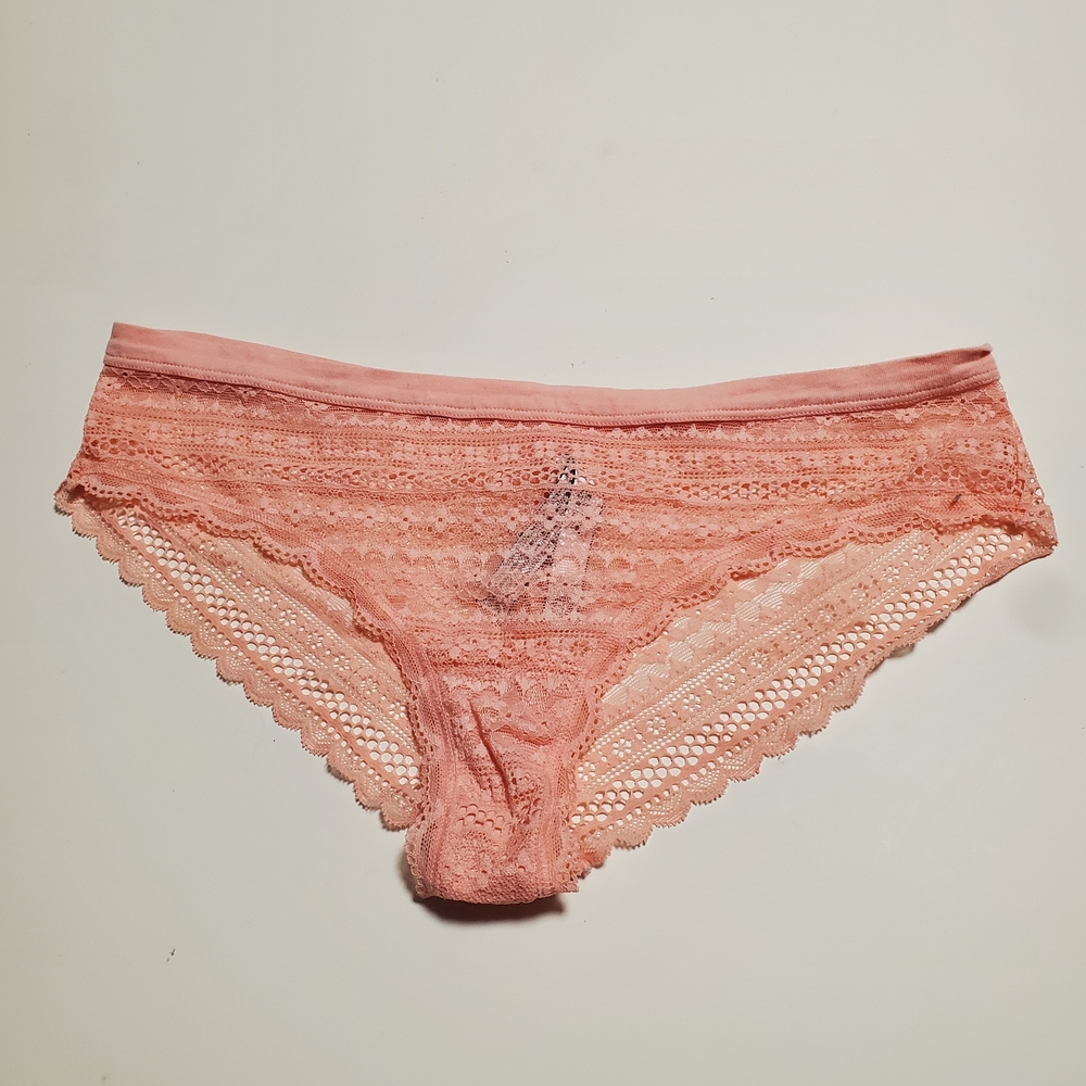 Victoria's Secret Peach Lace Cheeky Panties